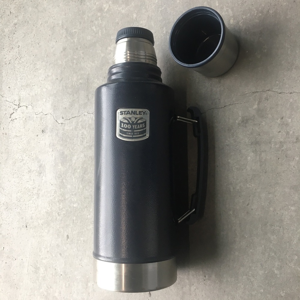 Stanley Thermos - Picture 2 of 3